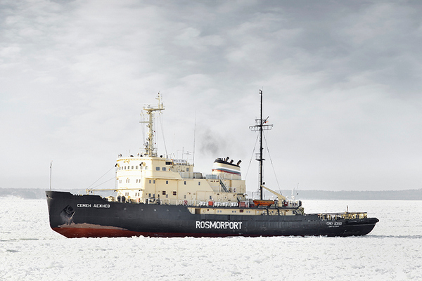 Ледоколы «Росморпорта» начали выполнять ледокольные проводки в Финском заливе